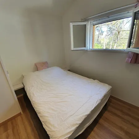 Maison Entre Lac Et Foret 別荘 カルカン