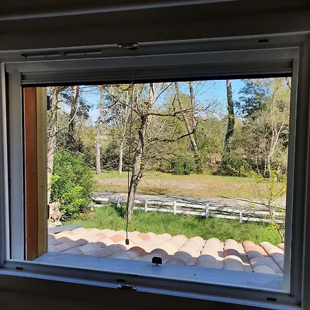 Maison Entre Lac Et Foret 別荘 カルカン